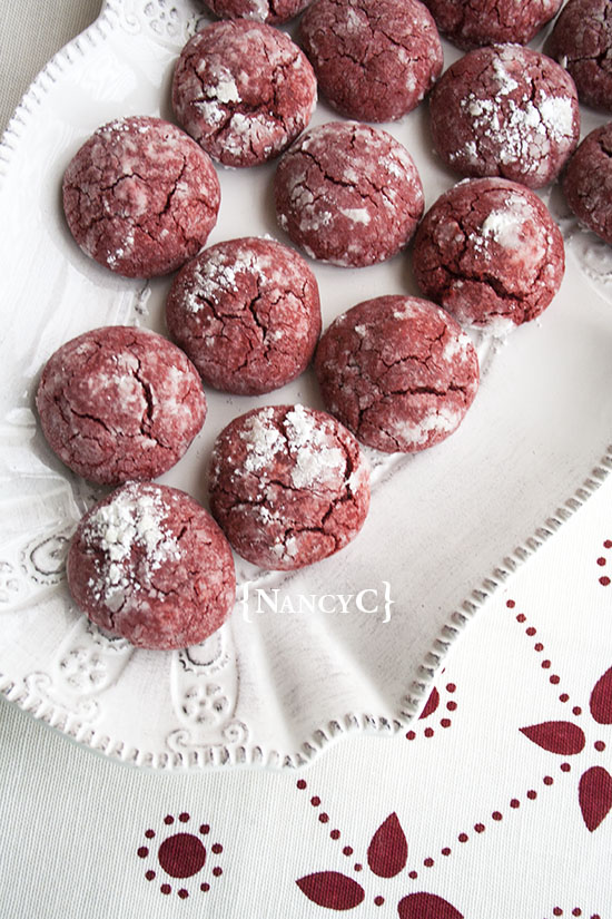 bitesize-red-velvet-crinkle-cookies-nancyc