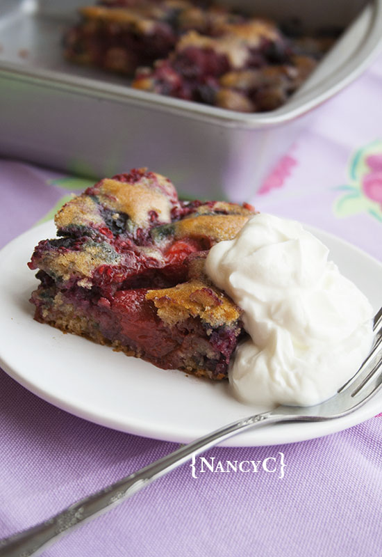 Breakfast Berry Cake and&nbsp;Yogurt